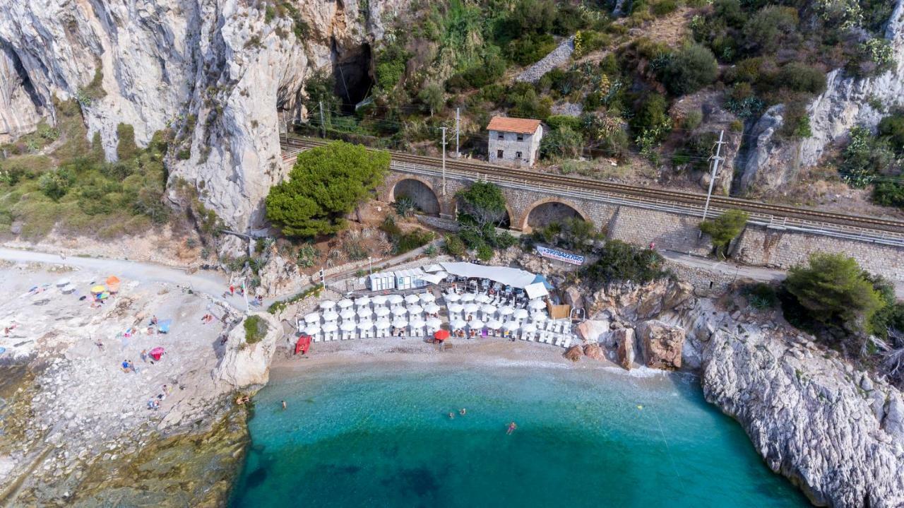 Una Terrazza Sul Mare - Balzi Rossi Ventimiglia Exterior foto