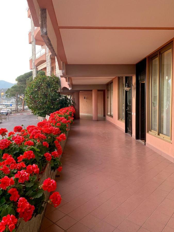 Una Terrazza Sul Mare - Balzi Rossi Ventimiglia Exterior foto